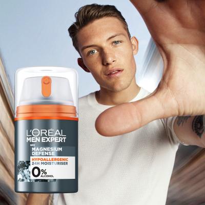 L&#039;Oréal Paris Men Expert Magnesium Defence Подаръчен комплект дневен крем за лице Men Expert Magnesium Defence 24h Moisturizer 50 ml + дезодорант Men Expert Magnesium Defence 150 ml + душ гел Men Expert Magnesium Defence Shower Gel 300 ml