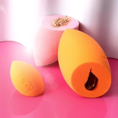 Real Techniques Ultimate Sponge Trio Подаръчен комплект гъба за фон дьо тен Miracle Complexion Sponge 1 бр + гъба за фон дьо тен Mini Miracle Complexion Sponge 1 бр + гъба за пудра Miracle Powder Sponge 1 бр