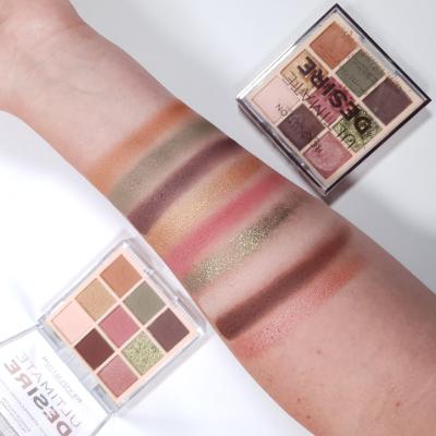 Makeup Revolution London Ultimate Desire Сенки за очи за жени 8,1 g Нюанс Stripped Khaki