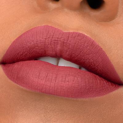 Essence 8h Matte Liquid Lipstick Червило за жени 2,5 ml Нюанс 08 Dark Berry