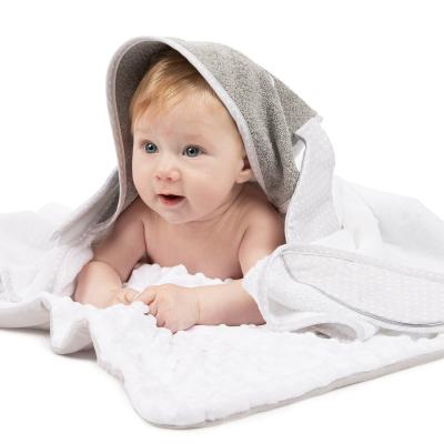 Canpol babies Cuddle And Dry Robe Soft Towel Bunny Аксесоари за къпане за деца 1 бр