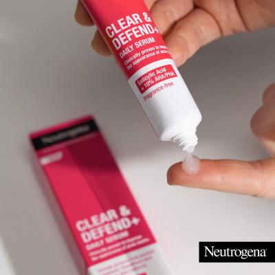 Neutrogena Clear &amp; Defend+ Daily Serum Серум за лице 30 ml