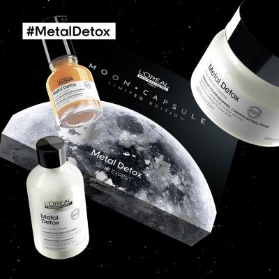 L&#039;Oréal Professionnel Metal Detox Moon Capsule Limited Edition Подаръчен комплект шампоан Metal Detox Professional Shampoo 300 ml + маска за коса Metal Detox Professional Mask 250 ml + масло за коса Metal Detox Professional Concentrated Oil 50 ml