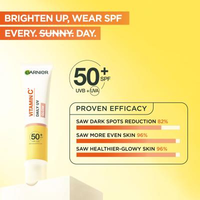 Garnier Skin Naturals Vitamin C Daily UV Glow SPF50+ Дневен крем за лице за жени 40 ml