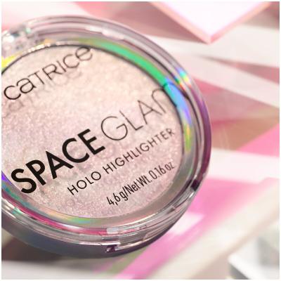 Catrice Space Glam Holo Хайлайтър за жени 4,6 g Нюанс 010 Beam Me Up!