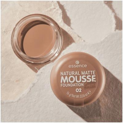 Essence Natural Matte Mousse Фон дьо тен за жени 16 g Нюанс 02