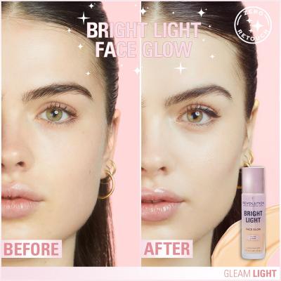 Makeup Revolution London Bright Light Face Glow Фон дьо тен за жени 23 ml Нюанс Gleam Light