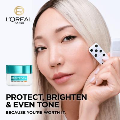 L&#039;Oréal Paris Bright Reveal Dark Spot Hydrating Cream SPF50 Дневен крем за лице 50 ml увредена кутия