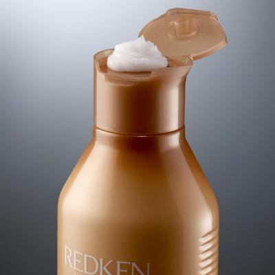 Redken All Soft Dream Big Подаръчен комплект шампоан All Soft 300 ml + балсам All Soft 300 ml + маска за коса All Soft Heavy Cream Treatment 250 ml